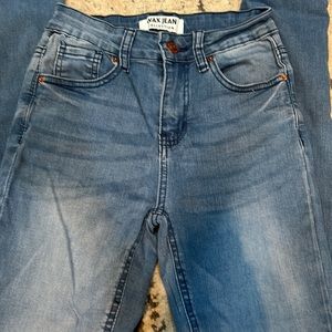 Light blue size 1/25